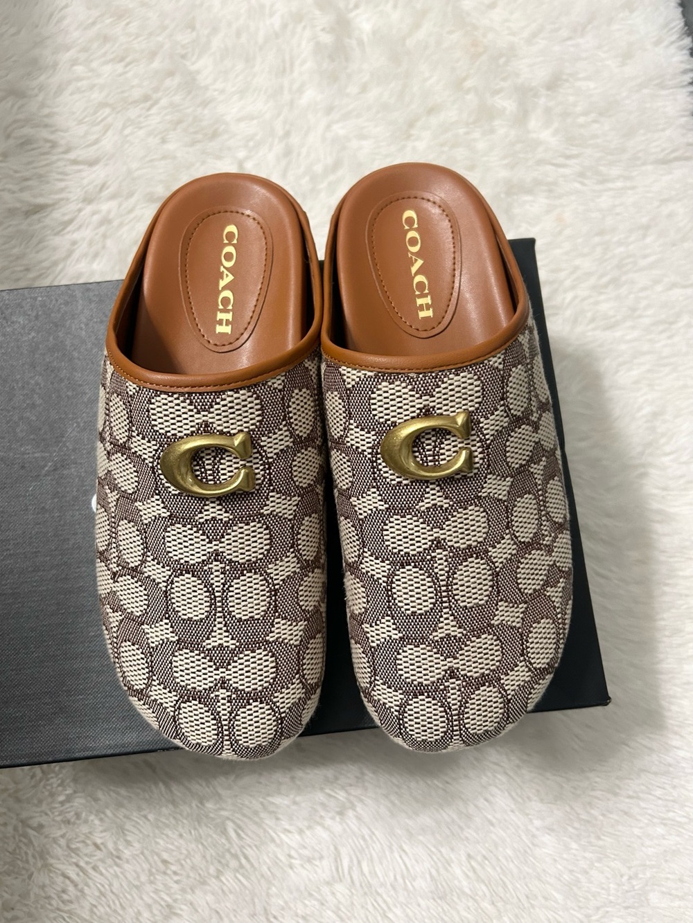 Coach Hadley Signature Logo Print Jacquard Clogs - Picture 10 of 15